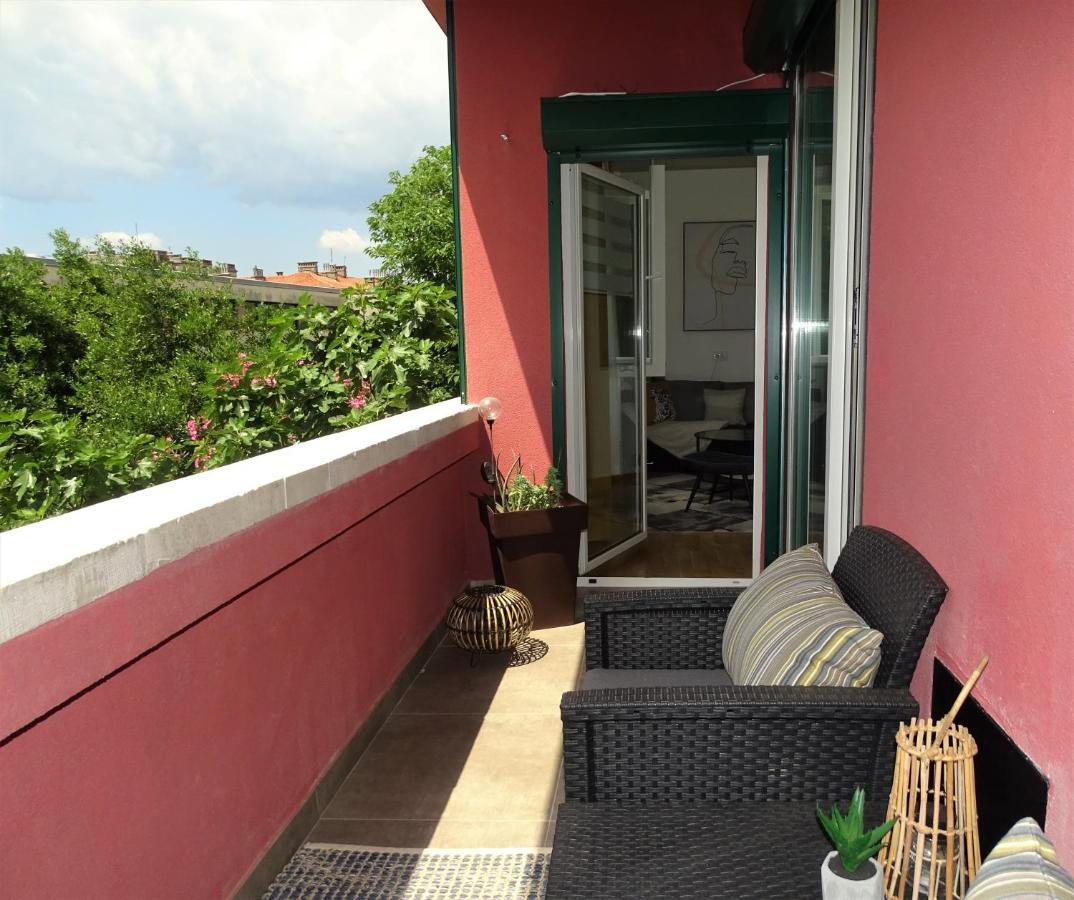 Sunny Oasis Appartement Rijeka Buitenkant foto